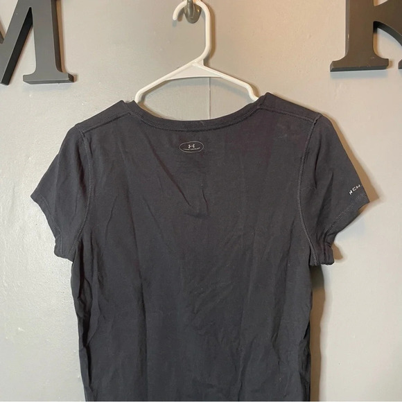 Under armour black scoop neck cotton tshirt women’s size medium - Picture 8 of 9